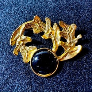 Carol Dauplaise Gold Tone Leaf Brooch with Black Faux Onyx Vintage